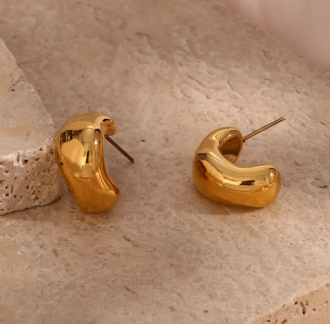 Arriana hoops