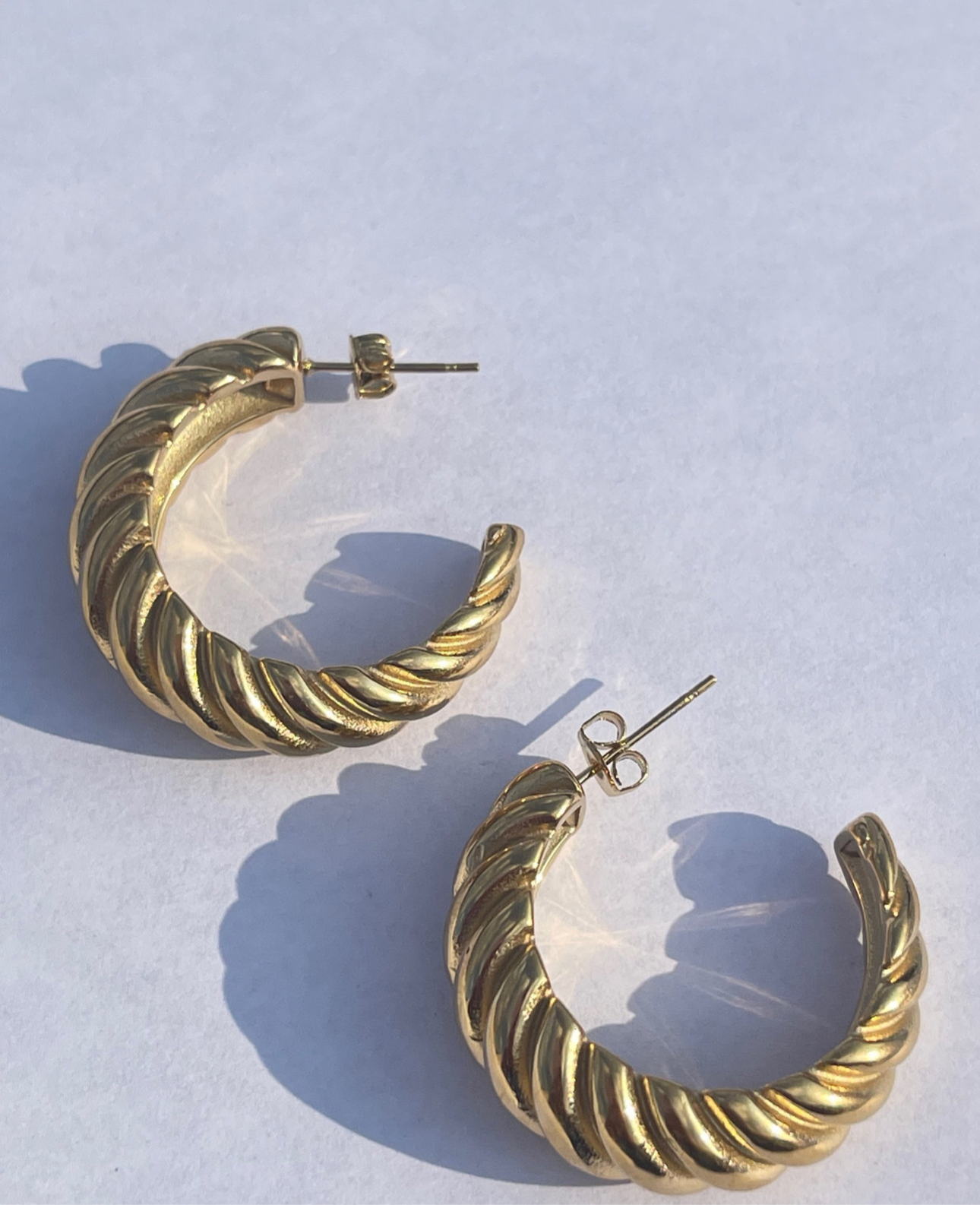 Twisted hoops